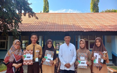 SISWA SMA Tunas Kelapa Samarinda RAIH JUARA DI MTQ TINGKAT Kabupaten Jakarta Pusat